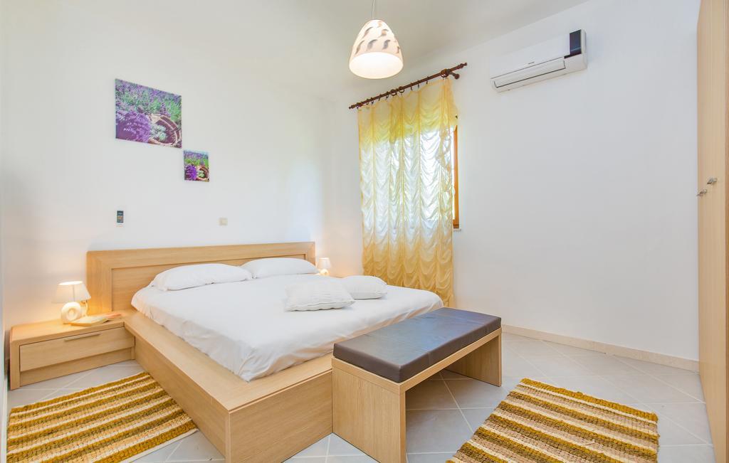 Donje Celo Apartment Lujak מראה חיצוני תמונה
