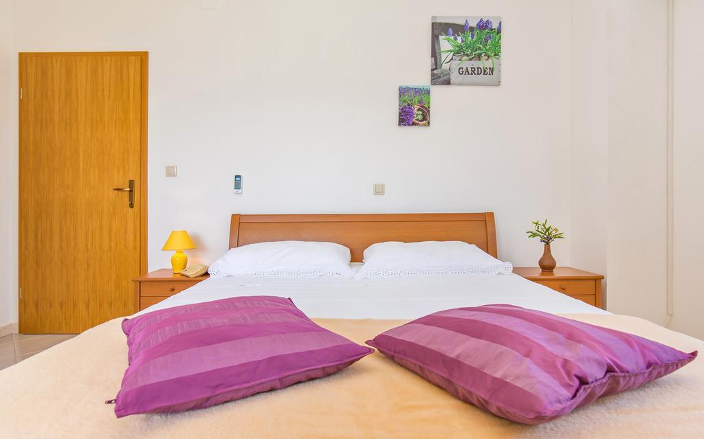 Donje Celo Apartment Lujak מראה חיצוני תמונה