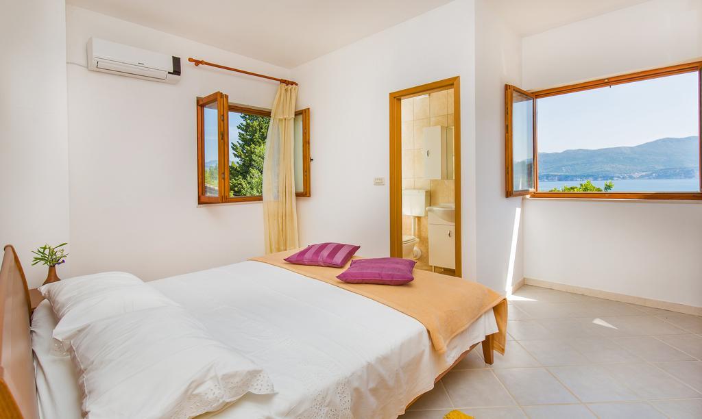 Donje Celo Apartment Lujak מראה חיצוני תמונה